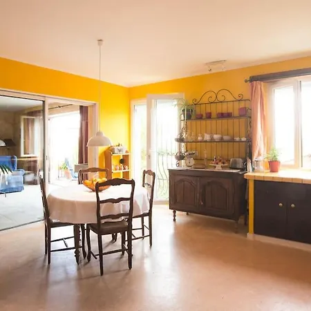 Vaste Maison Ancienne Avec Superbe Vue